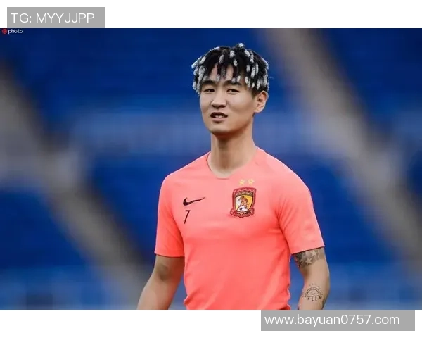 韦世豪:从青涩小将到足球明星的成长之路与辉煌成就 韦世豪:从青涩小将到足球明星的成长之路与辉煌成就