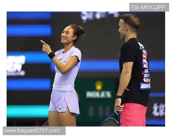 重庆网球队与广州网球队赛后复盘团队协作的精彩瞬间与经验分享 重庆网球队与广州网球队赛后复盘团队协作的精彩瞬间与经验分享